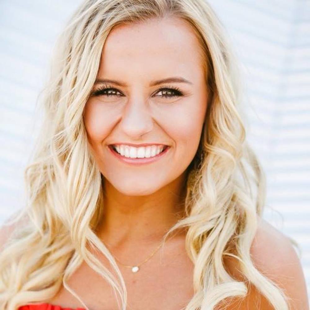 Meet your Posher, Casey